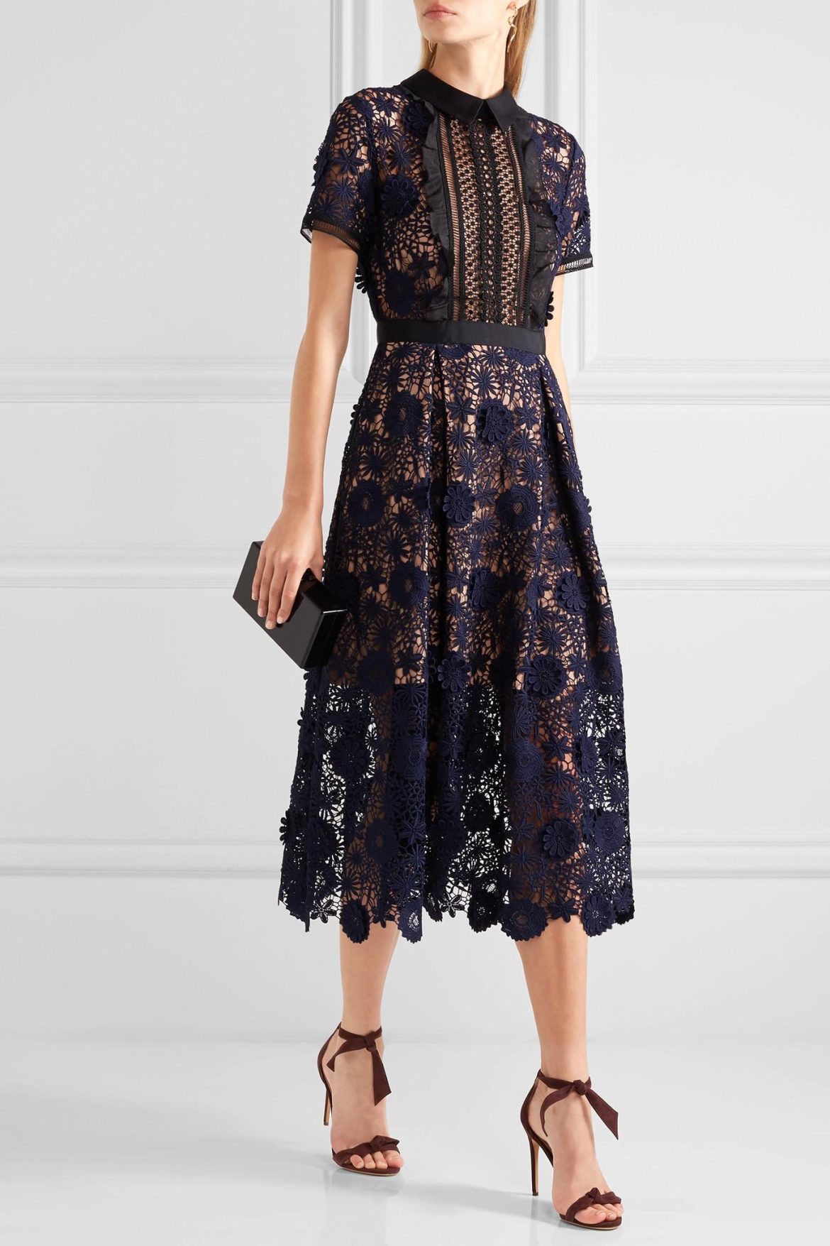 Self-Portrait Dresses: Contemporary Elegance, Feminine Edge, and Modern Romanticism